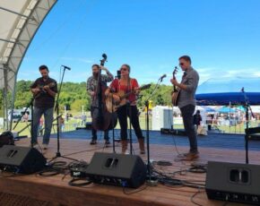 Tara Mills Band